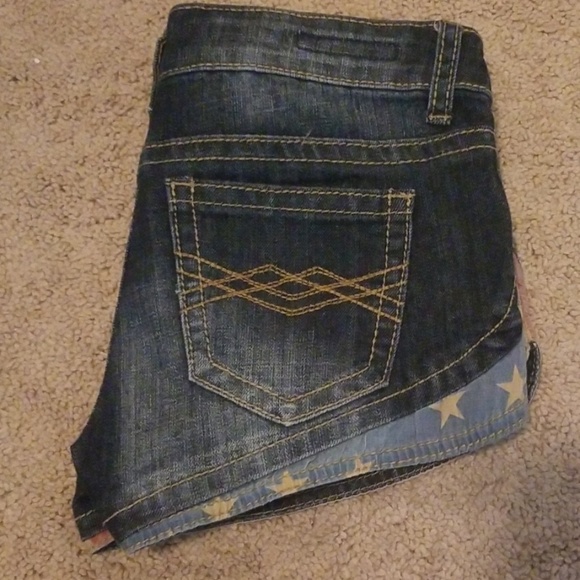 Size 3 American Flag Shorts - Picture 2 of 4